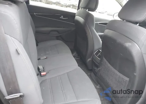 2016 Kia Sorento 2.4L Lx из США, поврежденный, VIN 5XYPGDA32GG043012